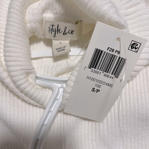 Style&co white ribbed fitted turtleneck S (NWT) - Picture 3 of 4